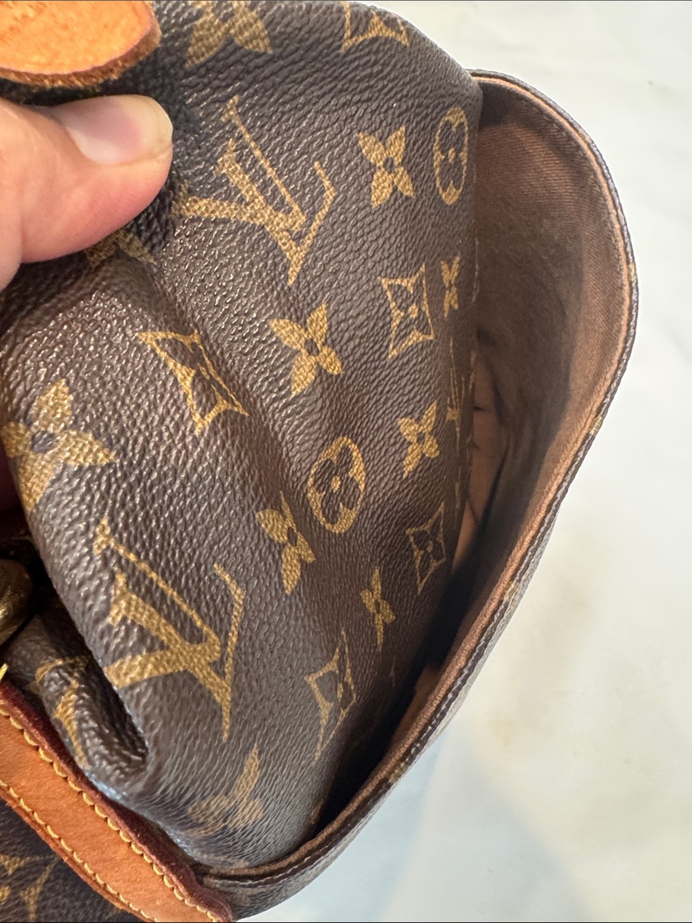 Authentic Louis Vuitton Totally Monogram GM bag - Picture 12 of 16